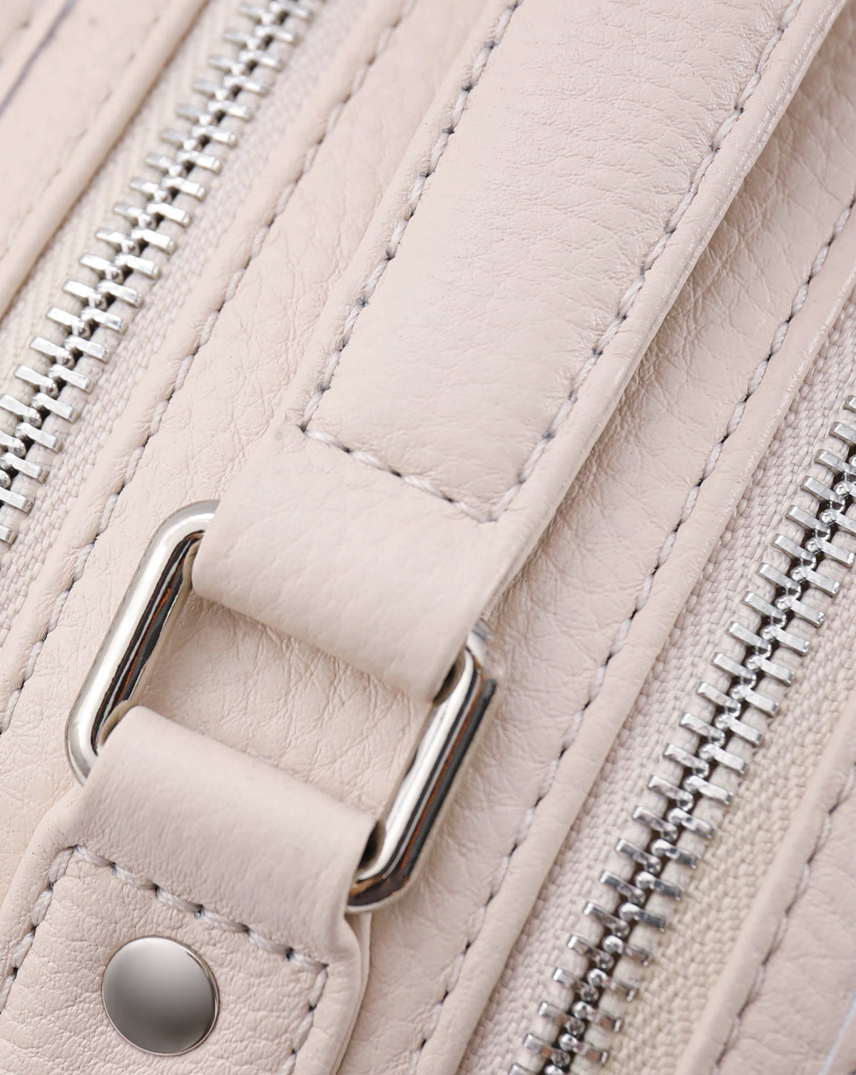 #color_cream white