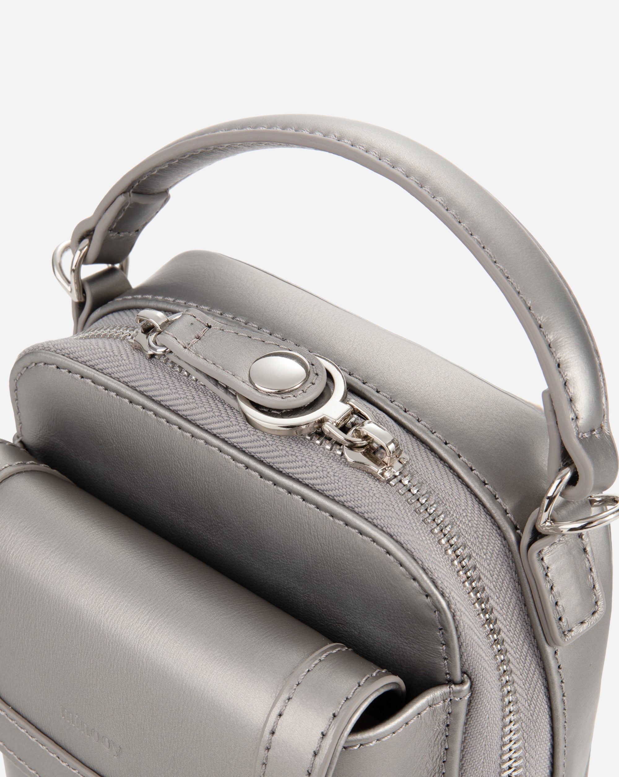 #color_grey nickel