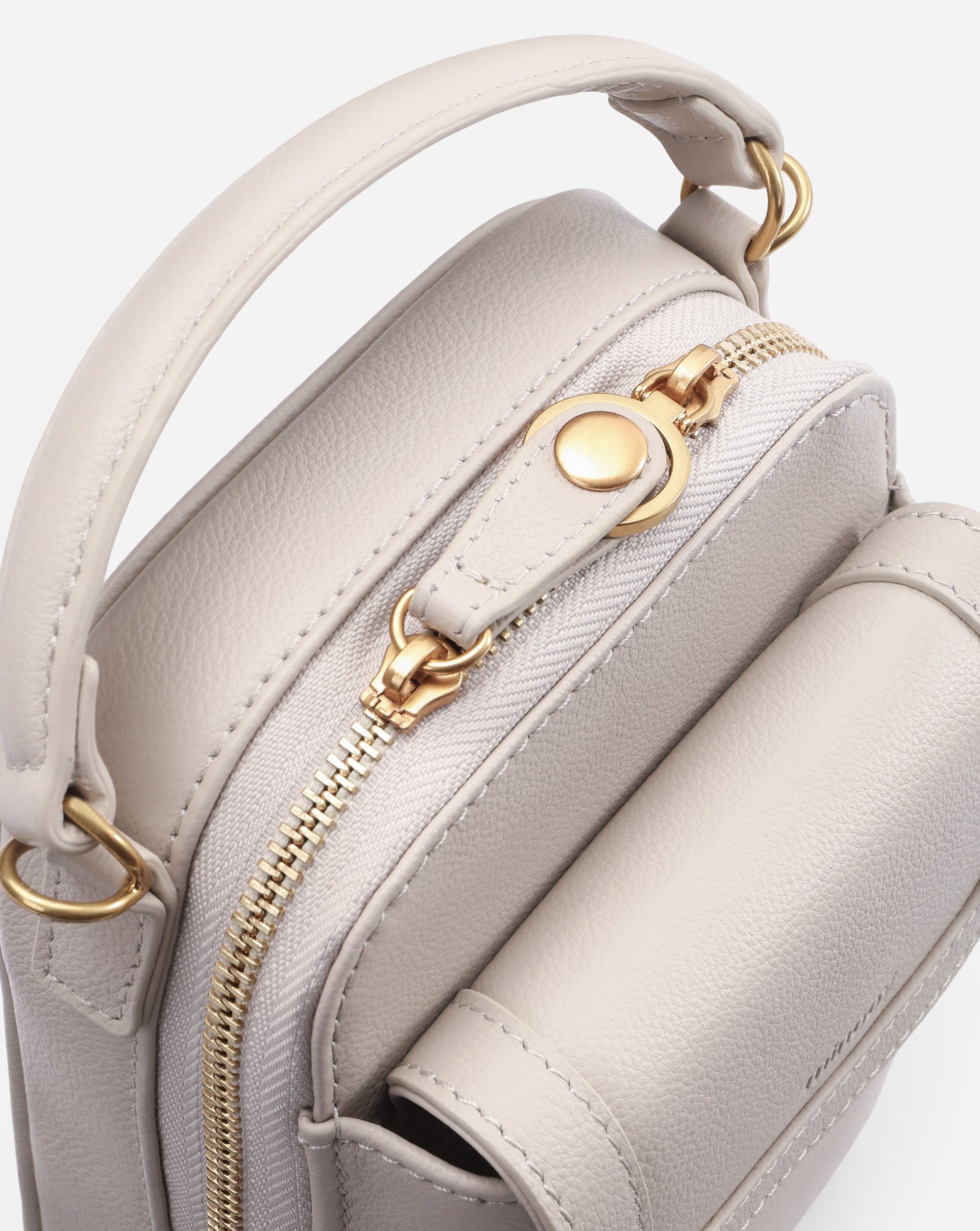 #color_light beige